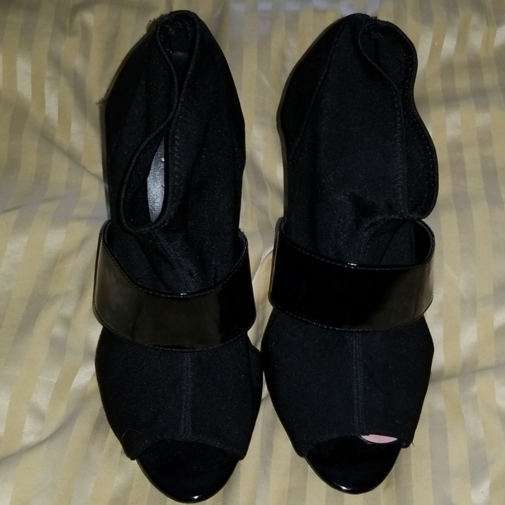 Stretchy Open Toe Stiletto Shootie Sz. 7.5